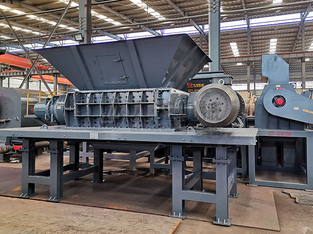 塑料撕碎機(jī) 塑料撕碎機(jī)